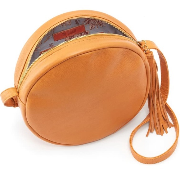 NWT Groove Calfskin Leather Crossbody Bag - Picture 2 of 2